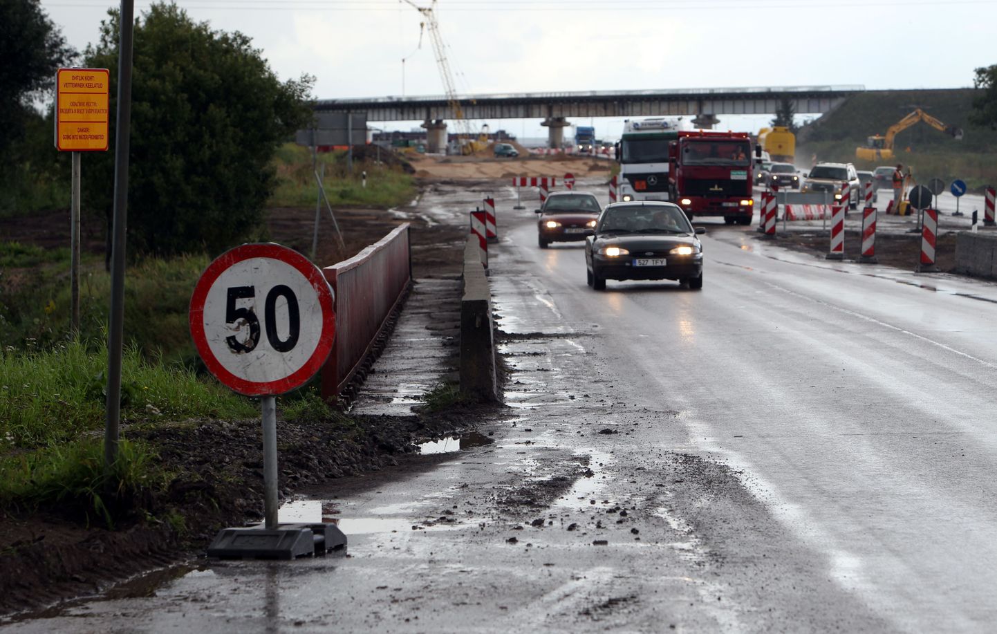 Praeguste Narva maantee sildade asemel ehitatakse järgmise aasta lõpuks uued.