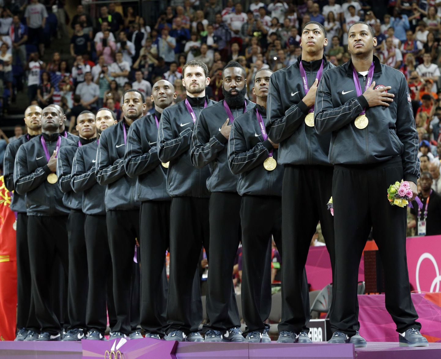 Londoni olümpial võidutsenud USA korvpallikoondis