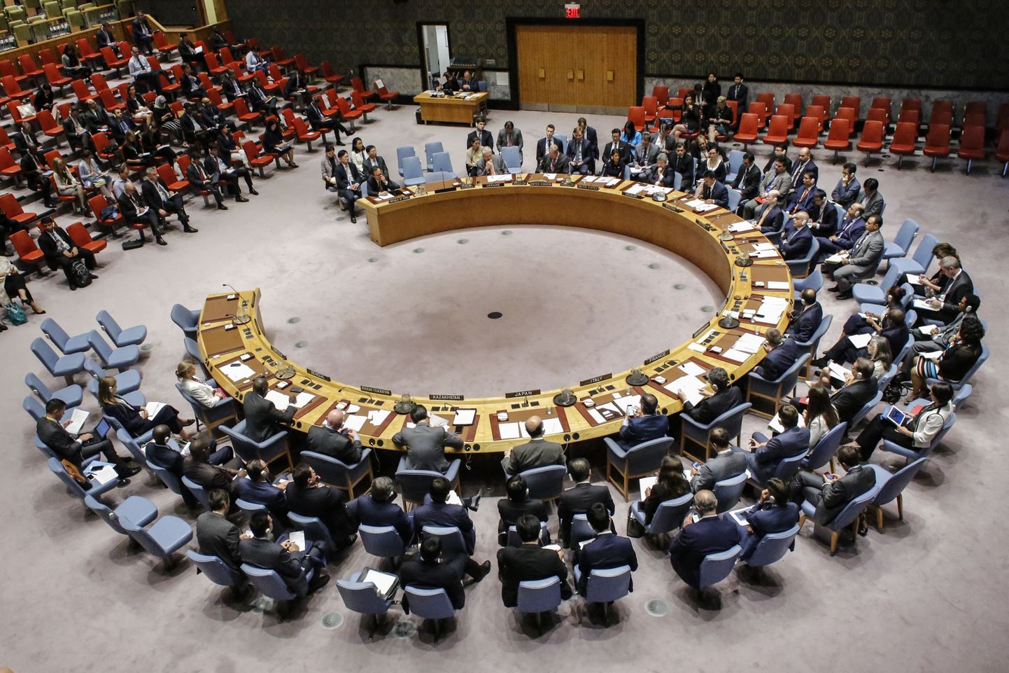 TOPSHOT - The UN Security Council during an emergency meeting over North Korea's latest nuclear test, on September 4, 2017, at UN Headquarters in New York.
The UN Security Council on Monday opened an emergency meeting to agree to a response to North Korea's sixth and most powerful nuclear test, as calls mounted for a new raft of tough sanctions to be imposed on Pyongyang. / AFP PHOTO / KENA BETANCUR