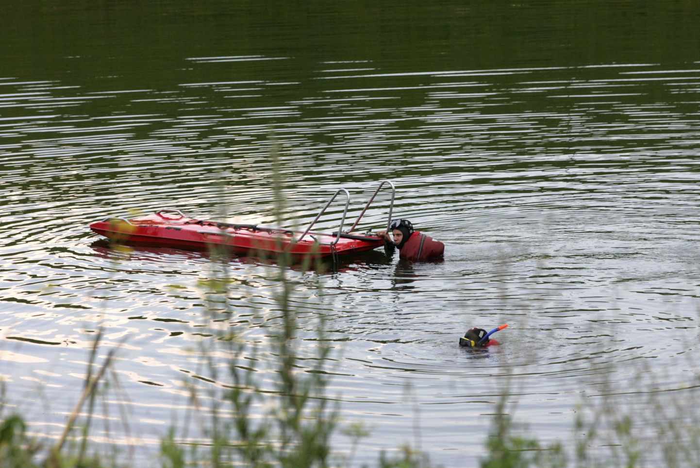 Päästjad uppunut otsimas. Pilt on illustreeriv.
