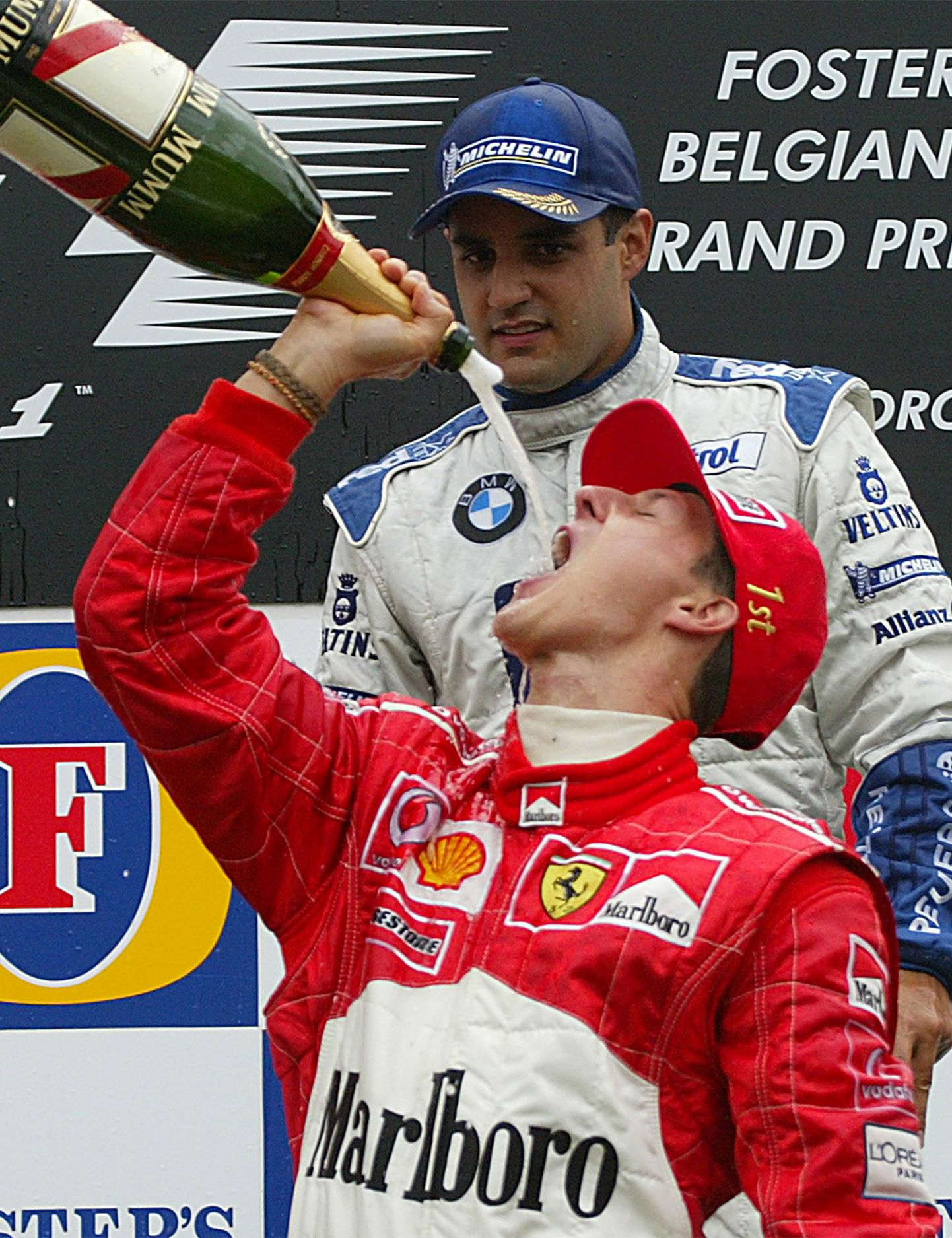 Juan Pablo Montoya ja Michael Schumacher.