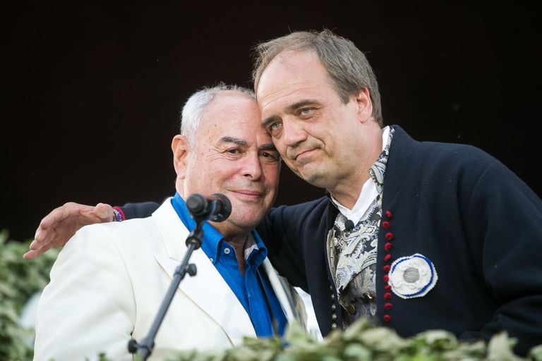 Эри Клас и Хирво Сурва на Певческом празднике в 2013 году.


 