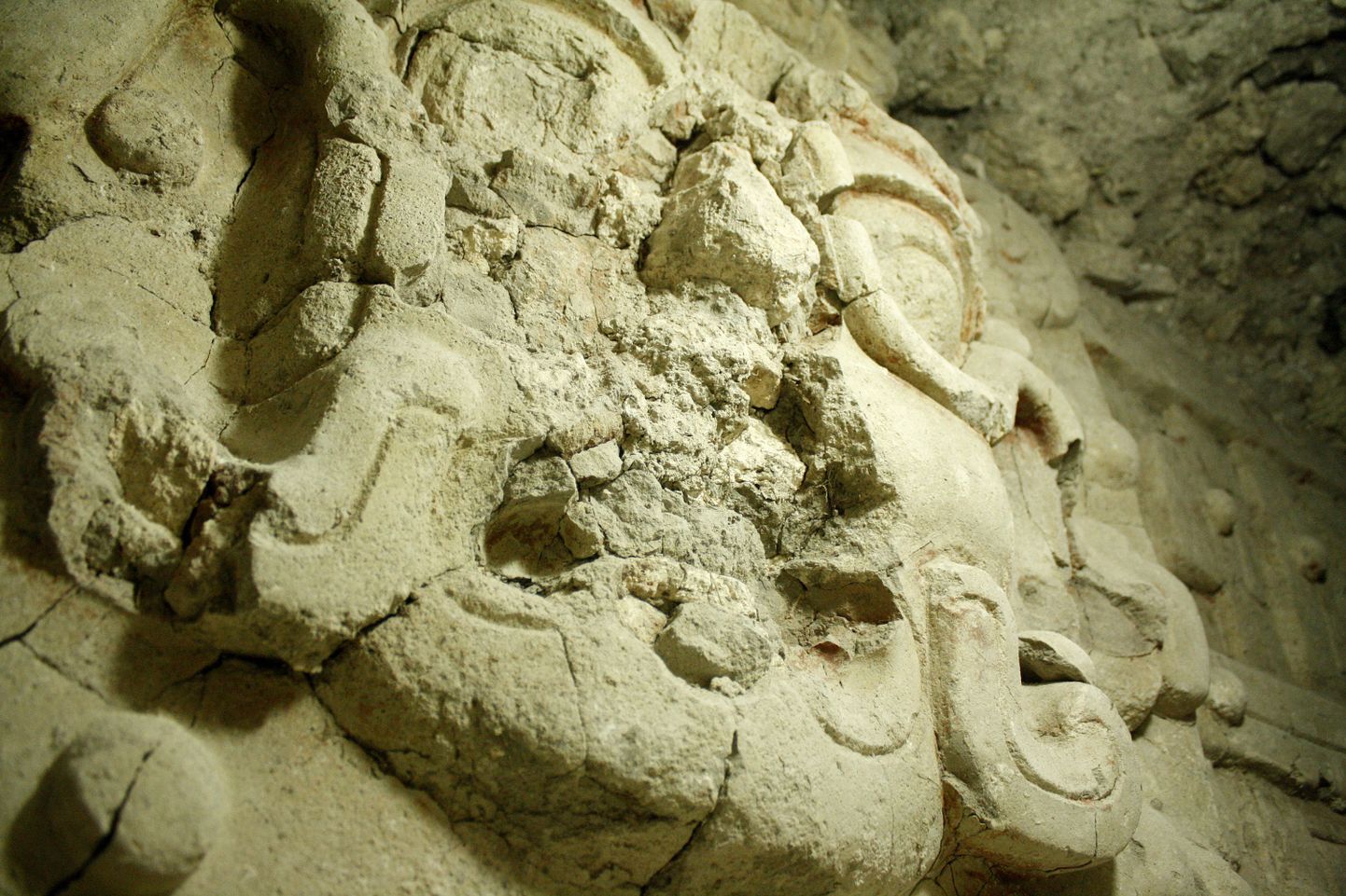 Guatemalast avastati maiade kuninga hauakamber. Fotol hauakambri detail