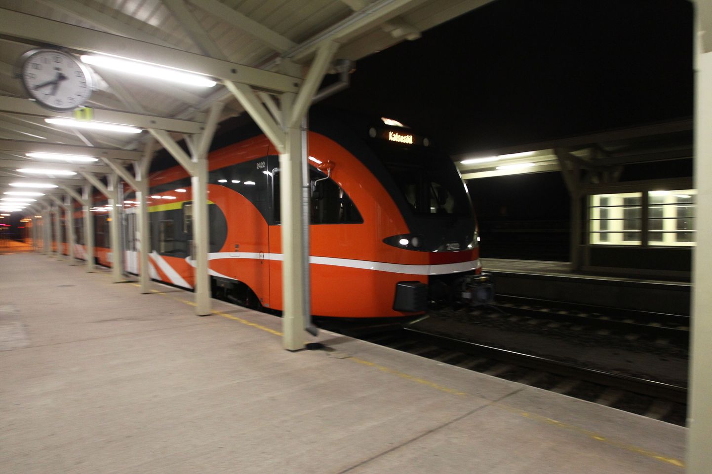 Утром 1 января в рейс по маршруту Тарту - Таллинн отправился первый поезд Elron.