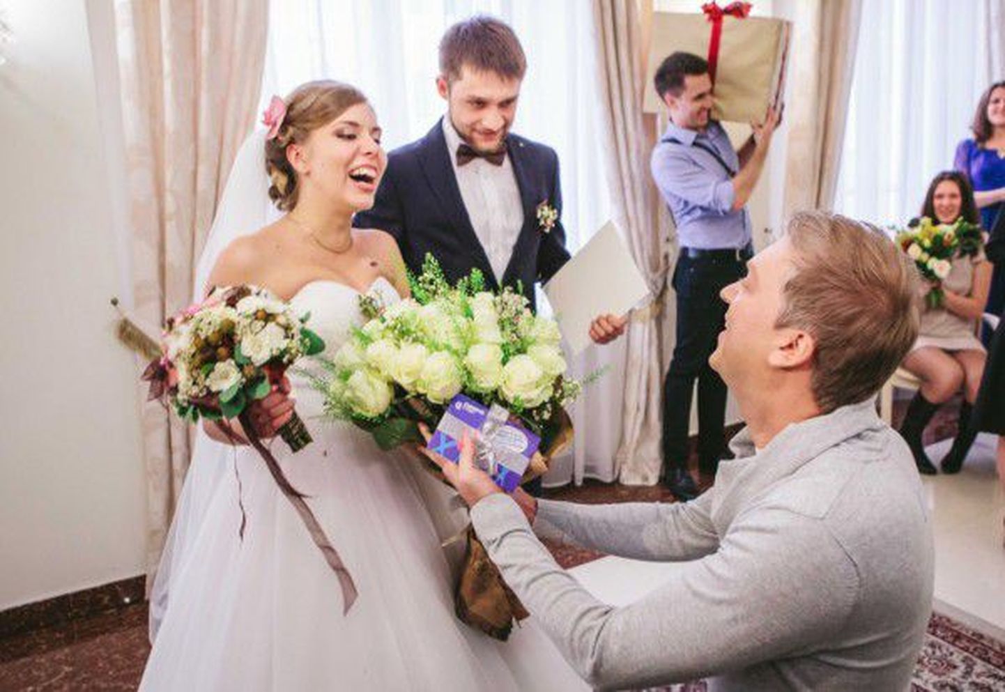 Сергей Светлаков посетил свадьбу поклонников.
