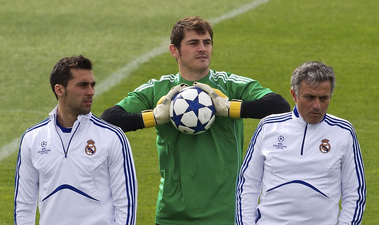 Alvaro Arbeloa (vasakult), Iker Casillas ja Jose Mourinho