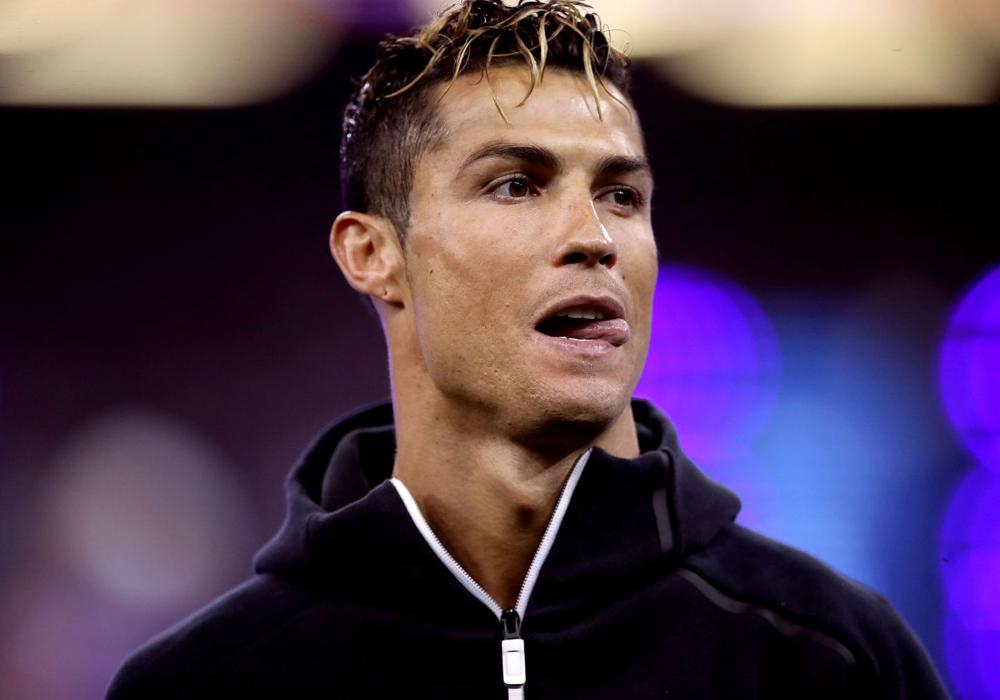 Kas praegu viiemängulise mängukeelu all viibiv Cristiano Ronaldo pärjatakse teist aastat järjest Euroopa parimaks jalgpalluriks?