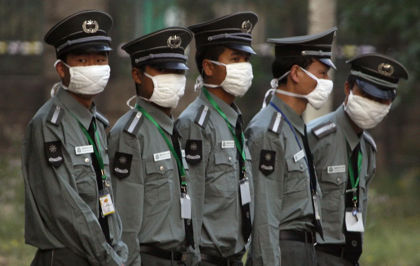 Maskidega politseinikud Hiina pealinnas Pekingis