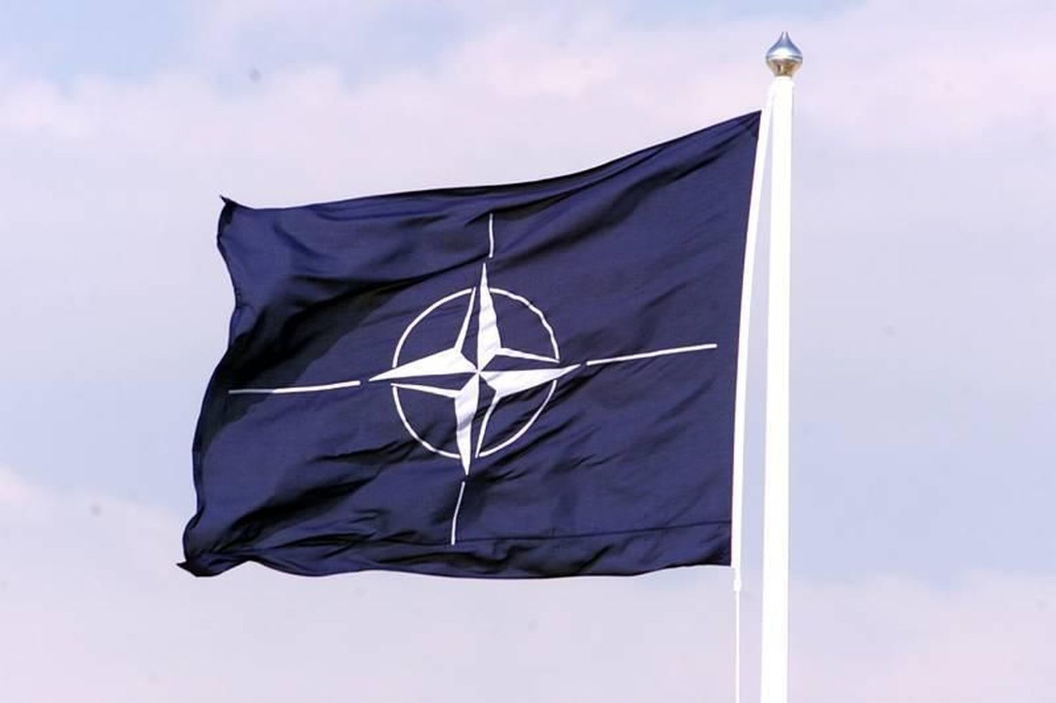NATO lipp