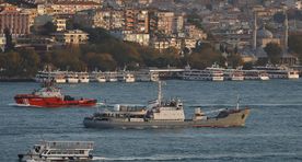 Российский корабль получил пробоину при столкновении в Черном море и затонул