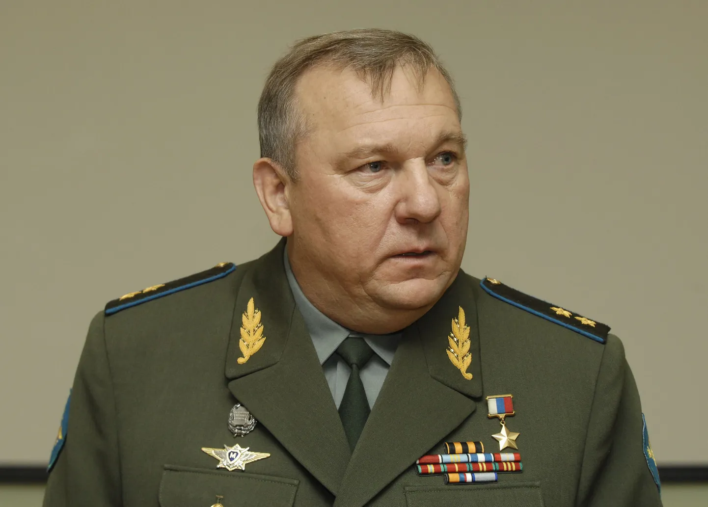 Командующий ВДВ России генерал-лейтенант Владимир Шаманов
