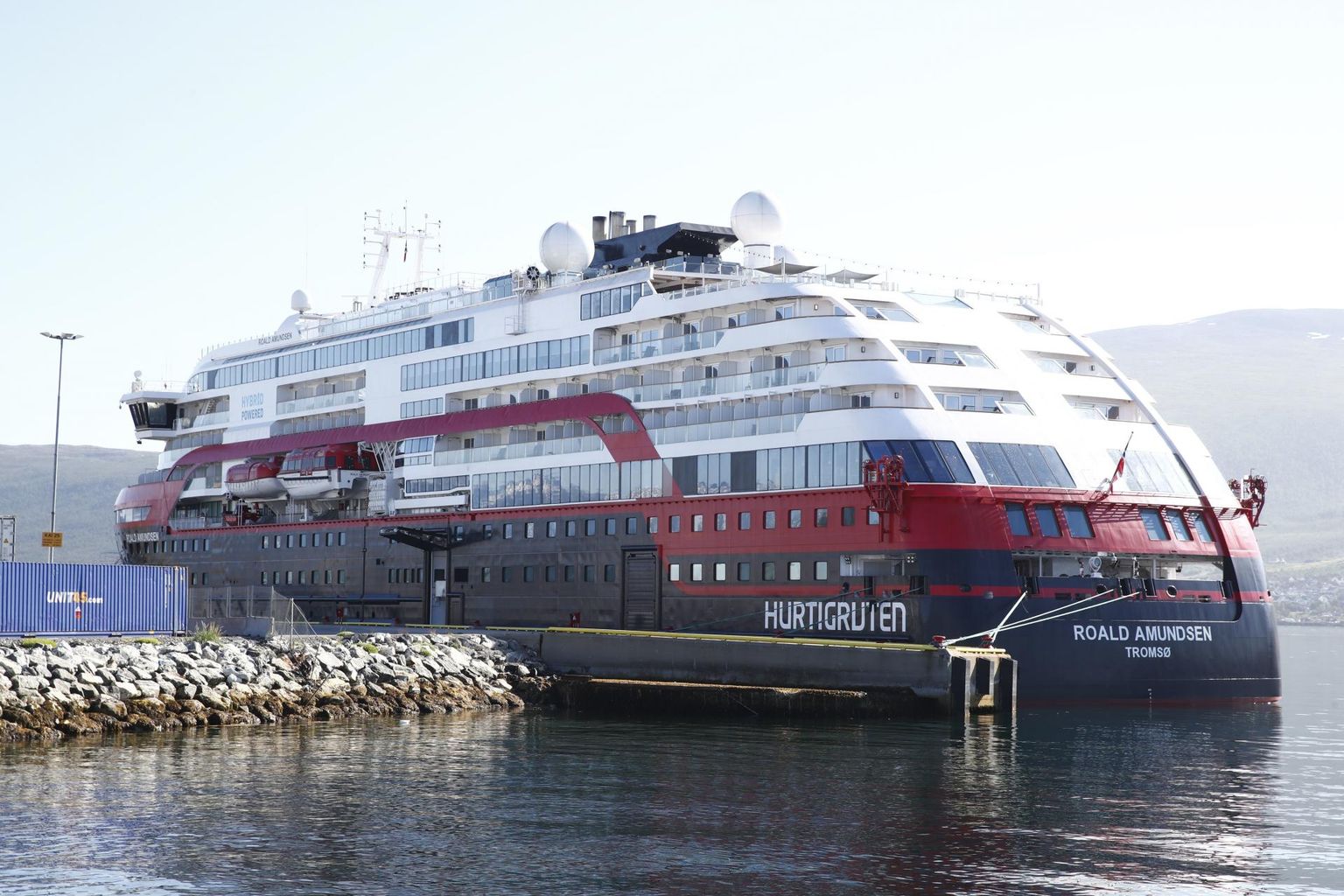 Kruiisilaev MS Roald Amundsen Tromsø sadamas.