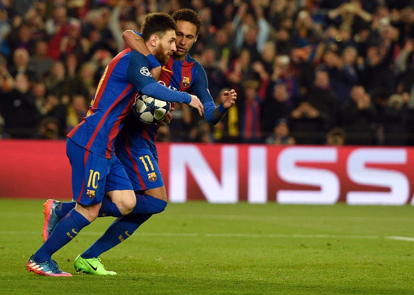 Lionel Messi ja Neymar rõõmustamas.
