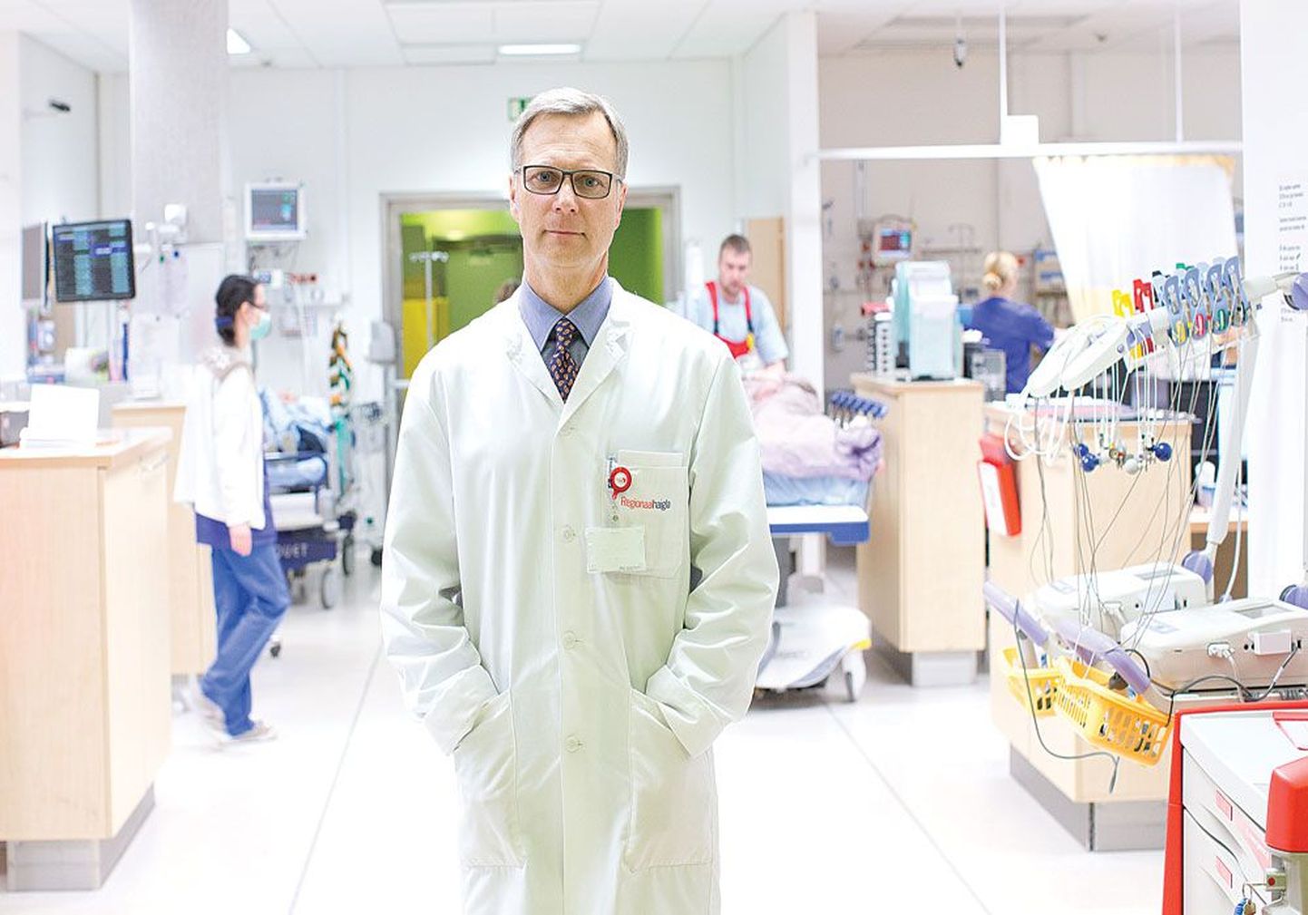 Тверд как скала: профессор Пеэп Тальвинг в своей стихии, в отделении экстренной медицины Северо-Эстонской 
региональной больницы.