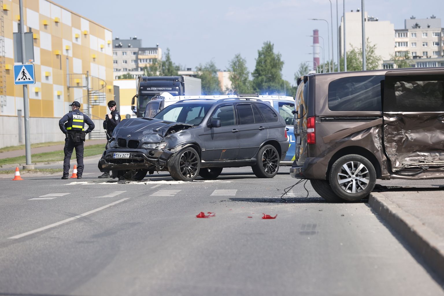 Liiklusõnnetus Tallinnas Punasel tänaval