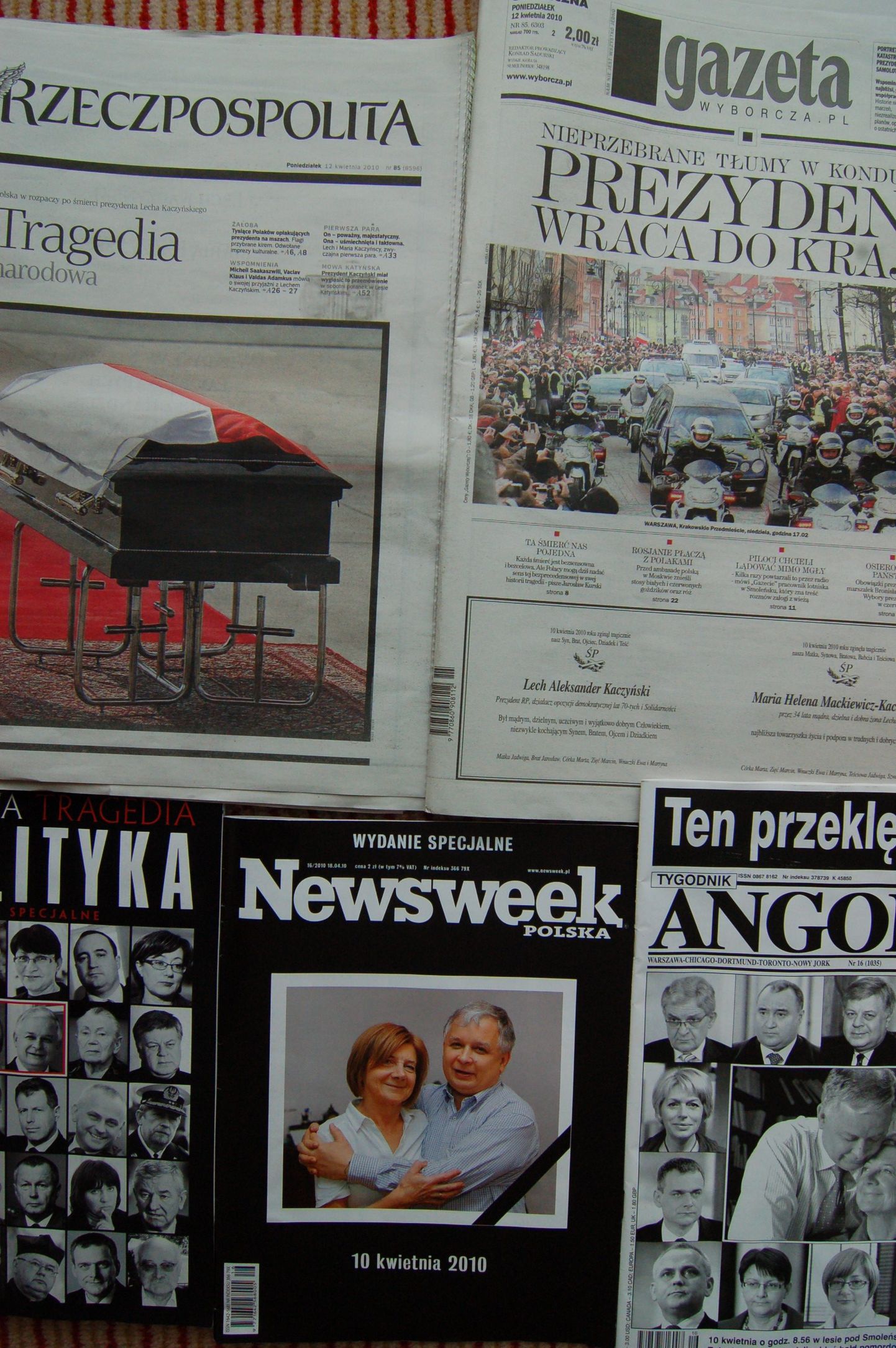 Poola ajakirjandus leinab hukkunuid.