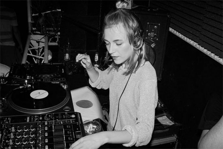 DJ Inga Mauere 