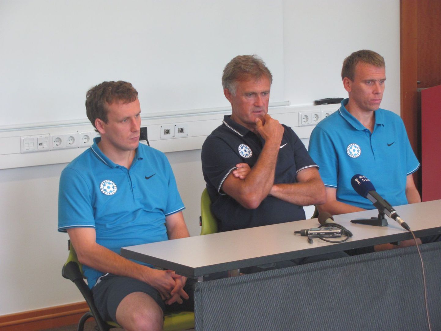 Eesti koondise tänane pressikonverents. Konstantin Vassiljev (vasakul), Tarmo Rüütli ja Taavi Rähn.