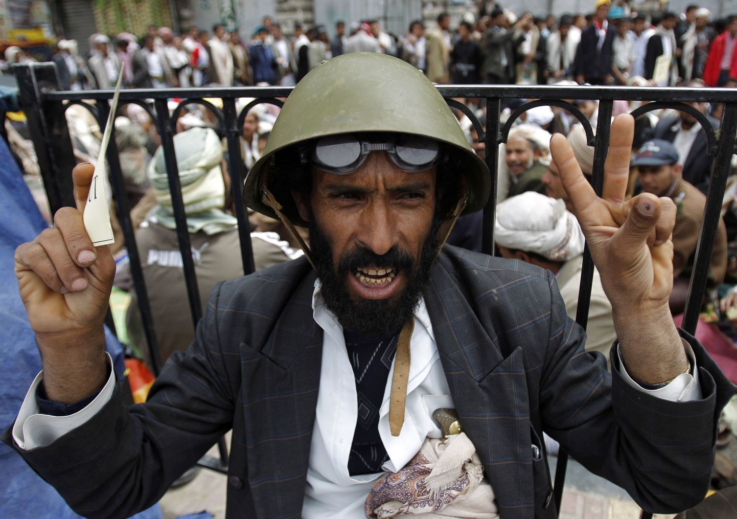 Valitsusevastased meeleavaldajad Jeemenis Sanaas.