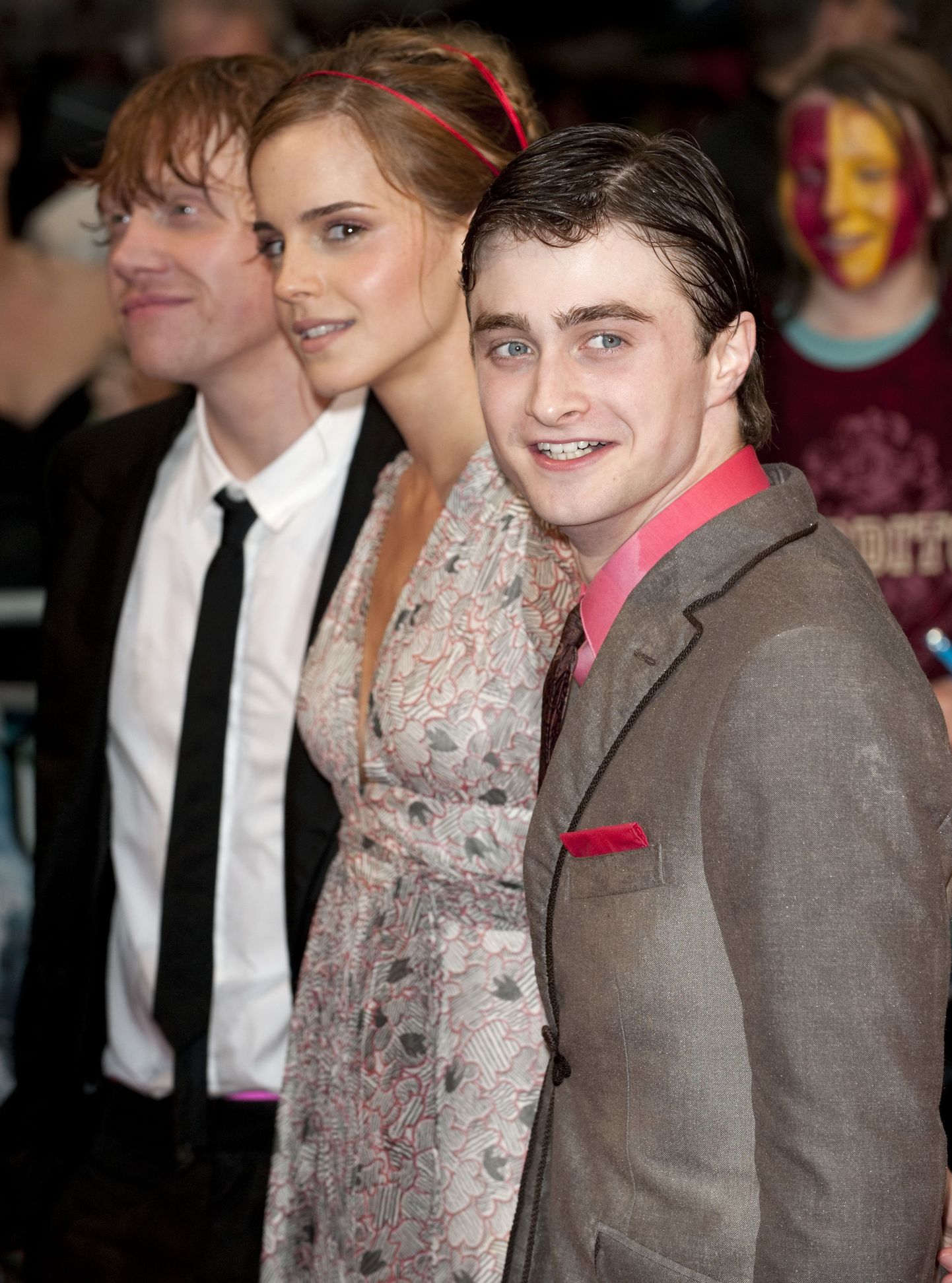 Rupert Grint (vasakult), Emma Watson ning Daniel
Radcliffe saabuvad Londonisse Odeon Leicesteri väljakule filmi «Harry Potter ja segavereline prints» maailma esilinastusele.