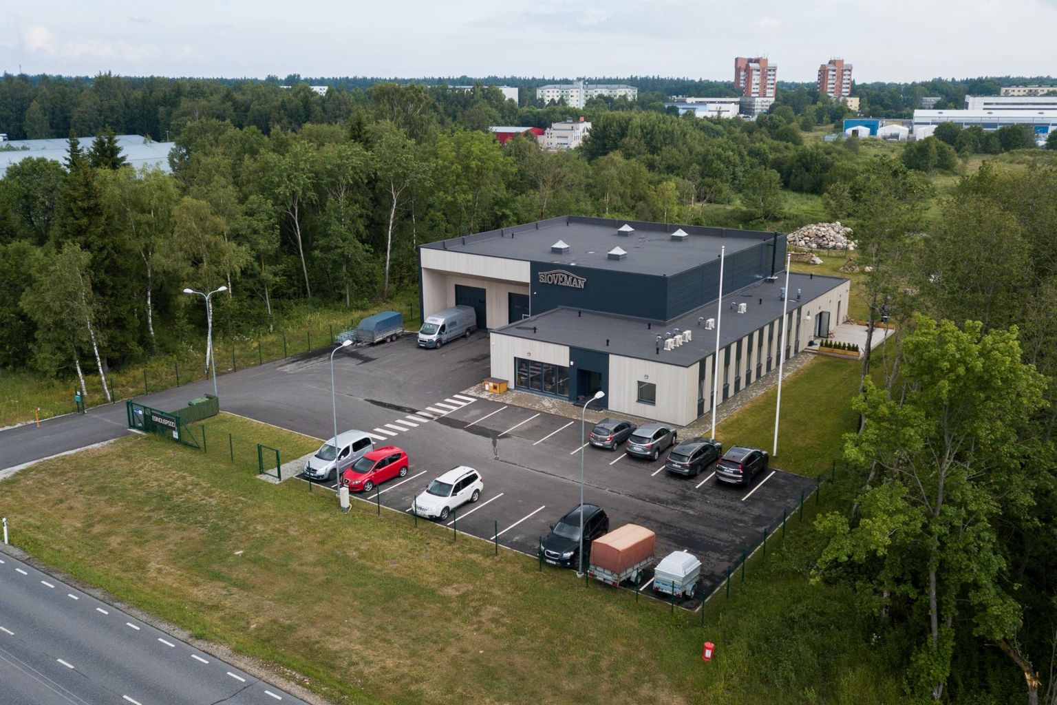 Vanglatööstuse uus, mullu valminud hoone Harjumaal Tabasalus.
