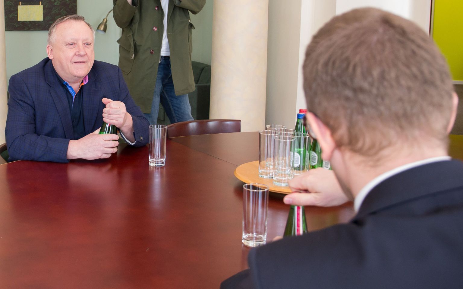 Vjatšeslav Leedo majandusminister Kristen Michaliga kohtumas.