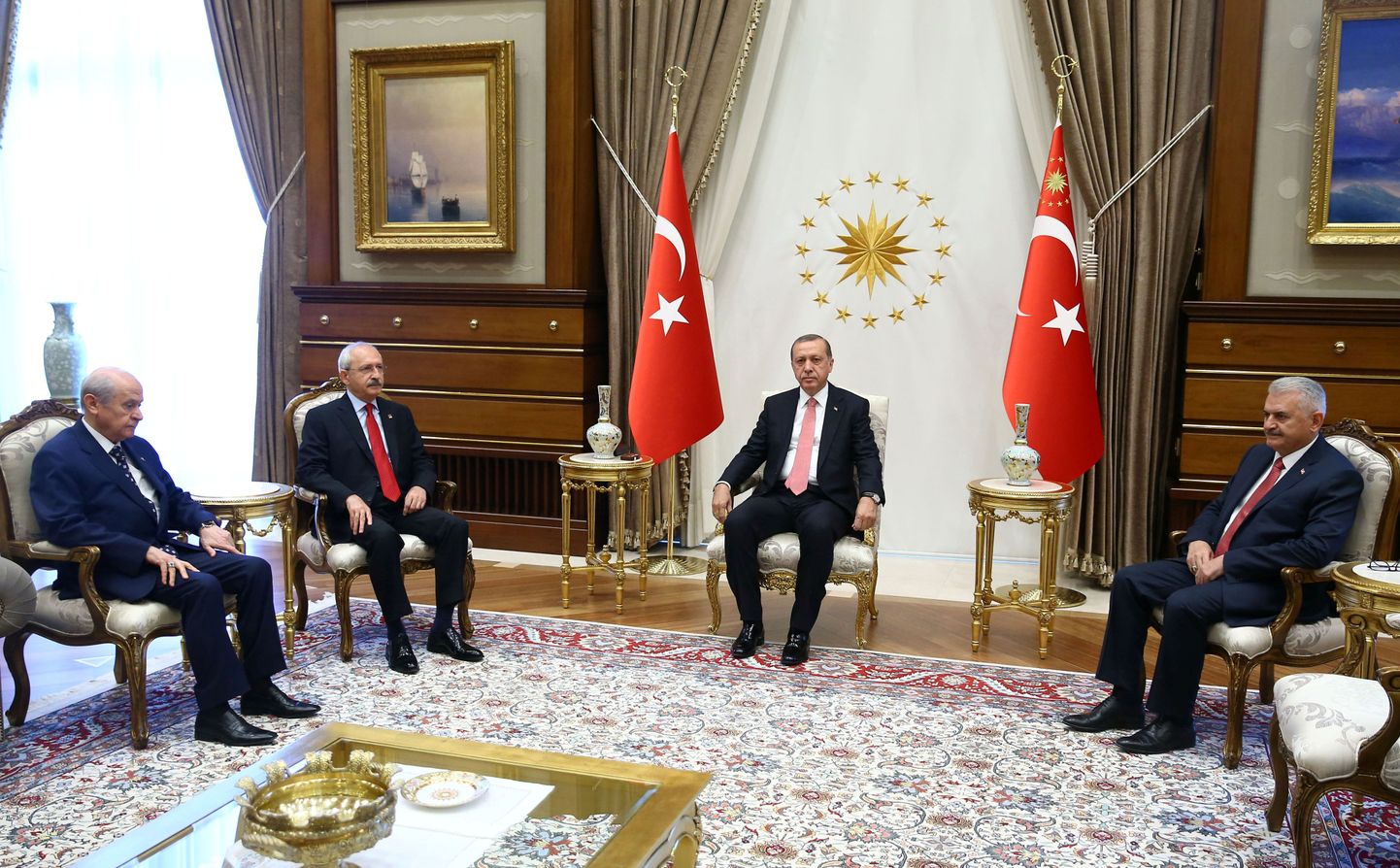 Türgi president Recep Tayyip Erdogan kohtumisel valitsusliikmetega