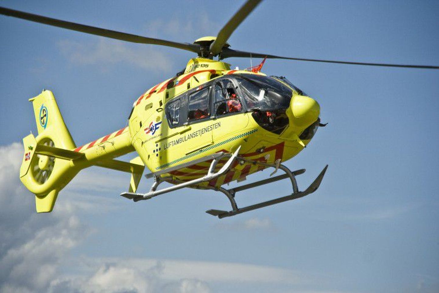 Meditsiiniteenuseid pakkuva firma helikopter Eurocopter EC 135.