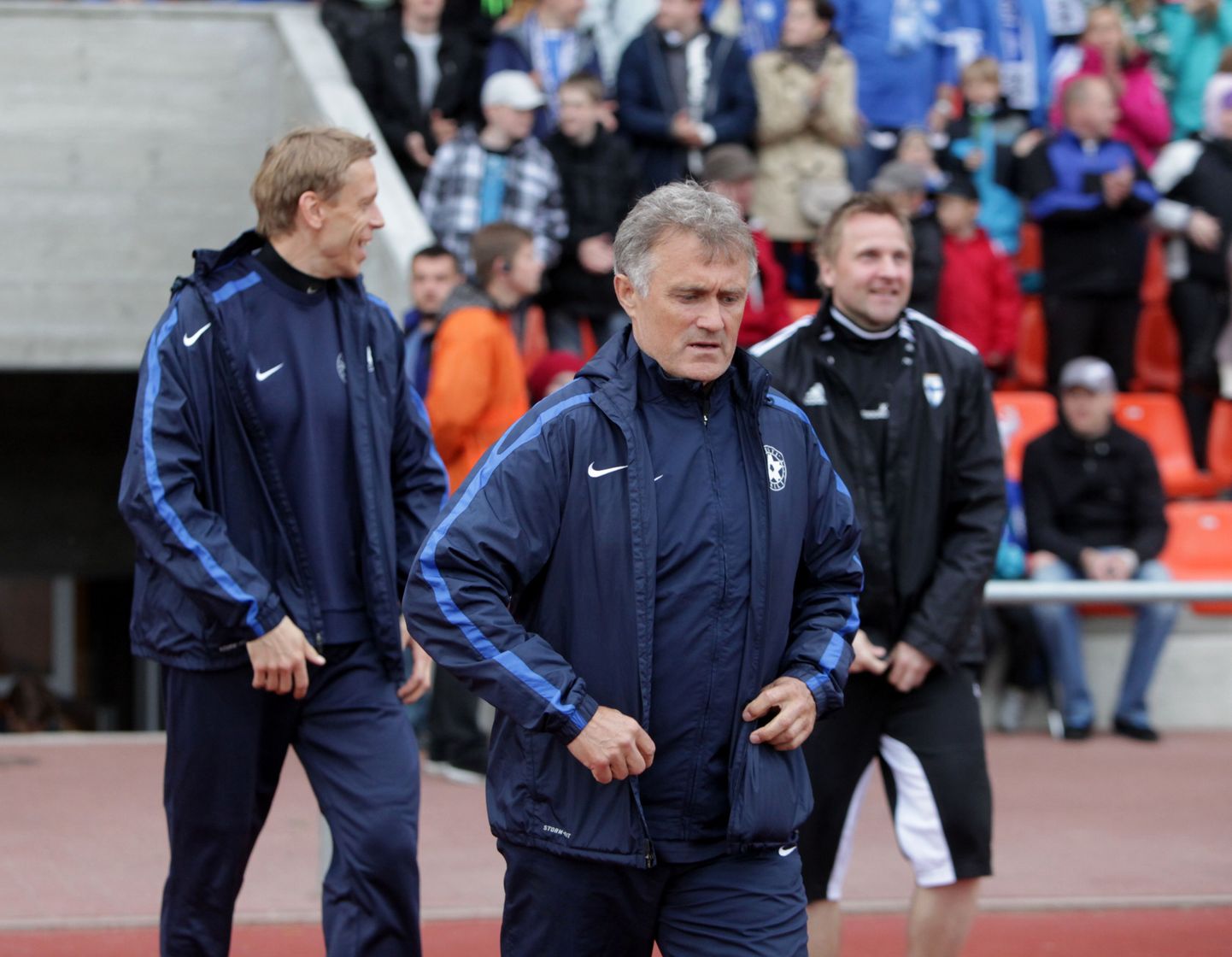 Eesti jalgpallikoondis (sinises) kaotas Balti turniiri poolfinaalis 1:2 Soomele.
