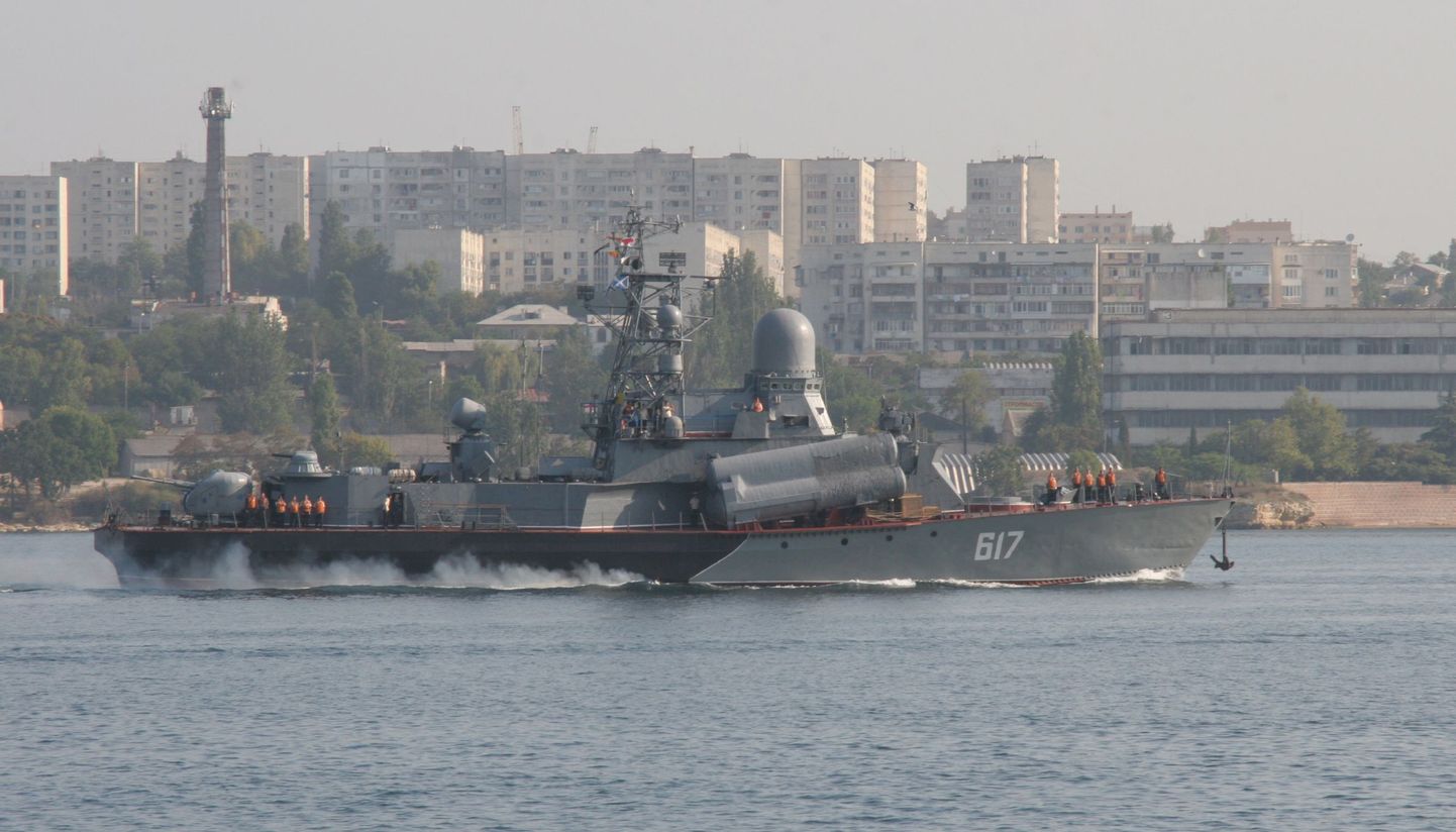 Vene sõjalaev Miraž Mustal merel