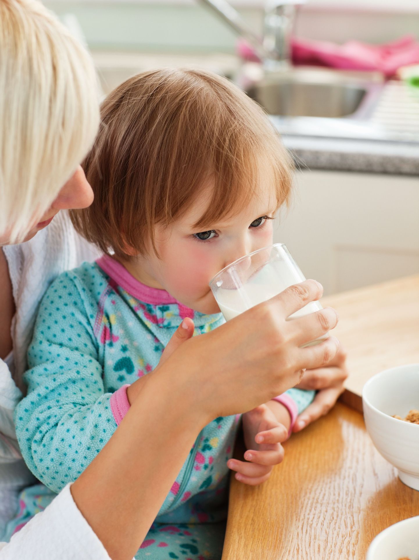 Laste piimatarbimine oleneb sageli ka lapsevanema otsustest, kas seda talle anda või mitte.