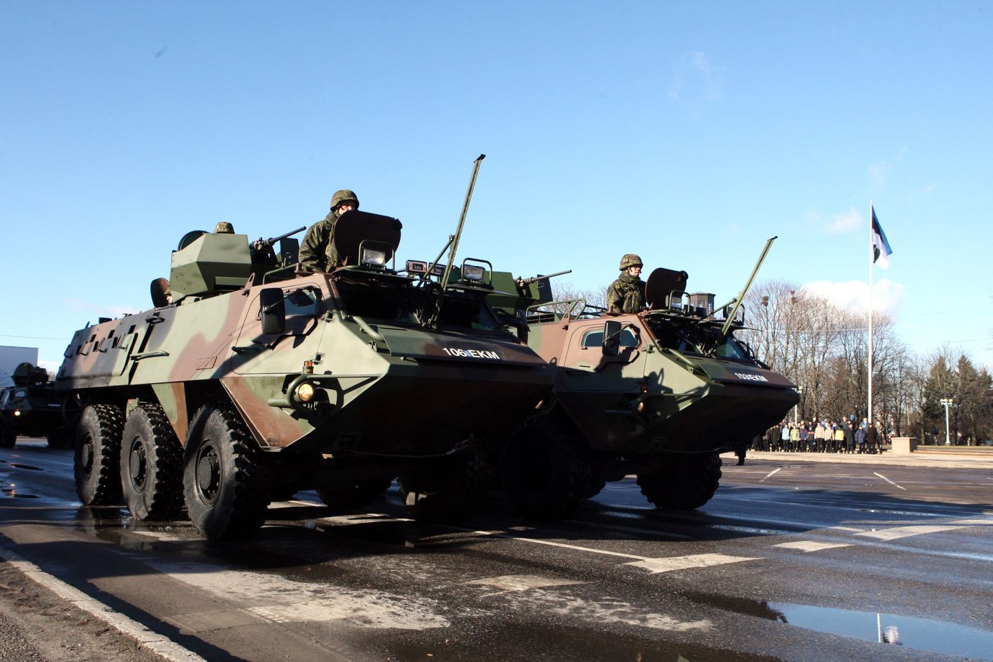 Pasi soomukitega osalevad Eesti kaitseväelased rahvusvahelistel missioonidel.