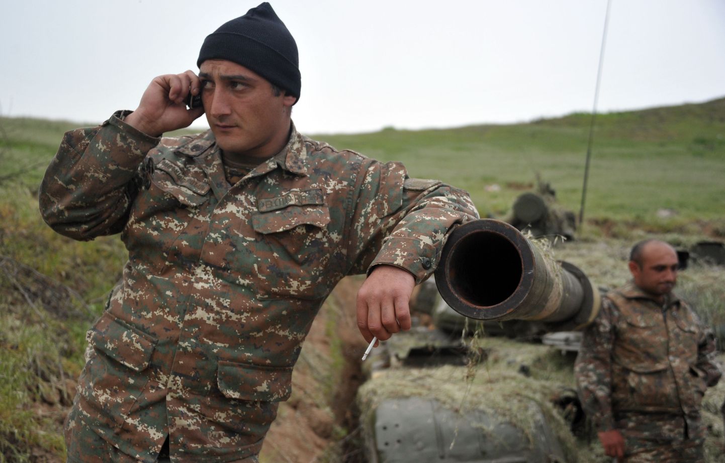 Tunnustamata Mägi-Karabahhi kaitseväelased esimesel kaitseliinil
