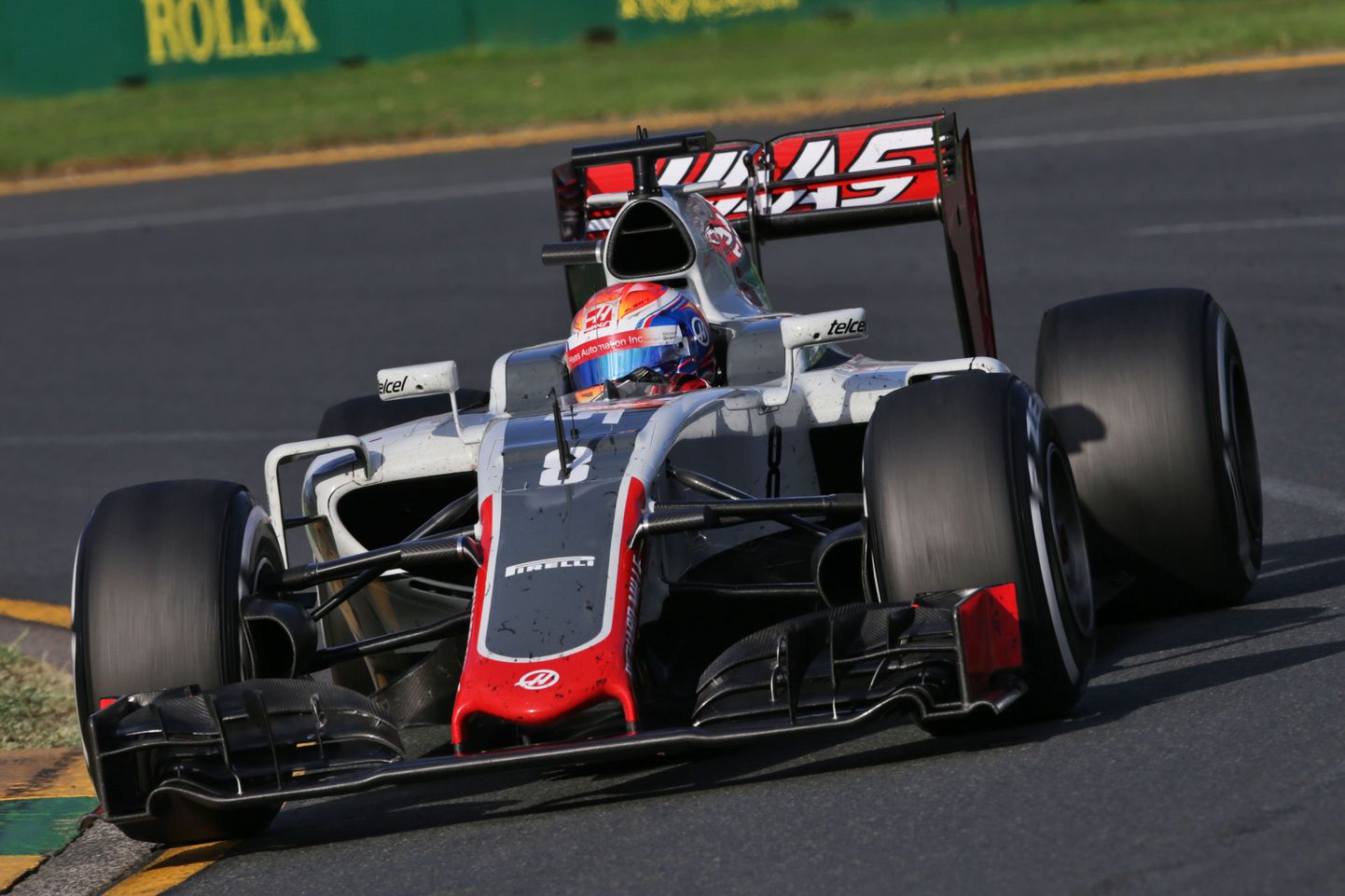 Romain Grosjean tõi Haasi vormel-1 võistkonnale debüütetapil kõigi aegade esimesed punktid.