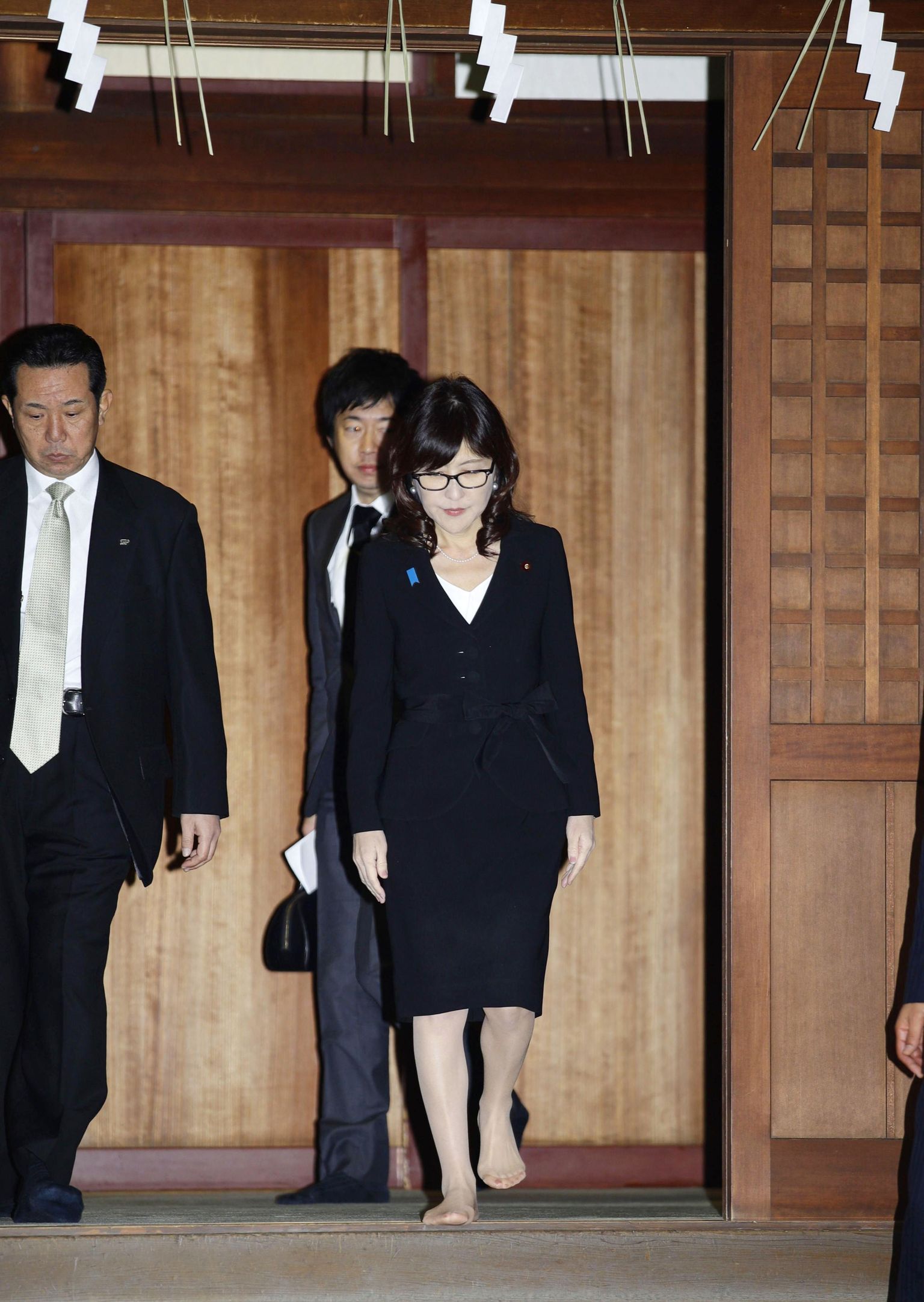 Jaapani kaitseminister Tomomi Inada Yasukuni templis.