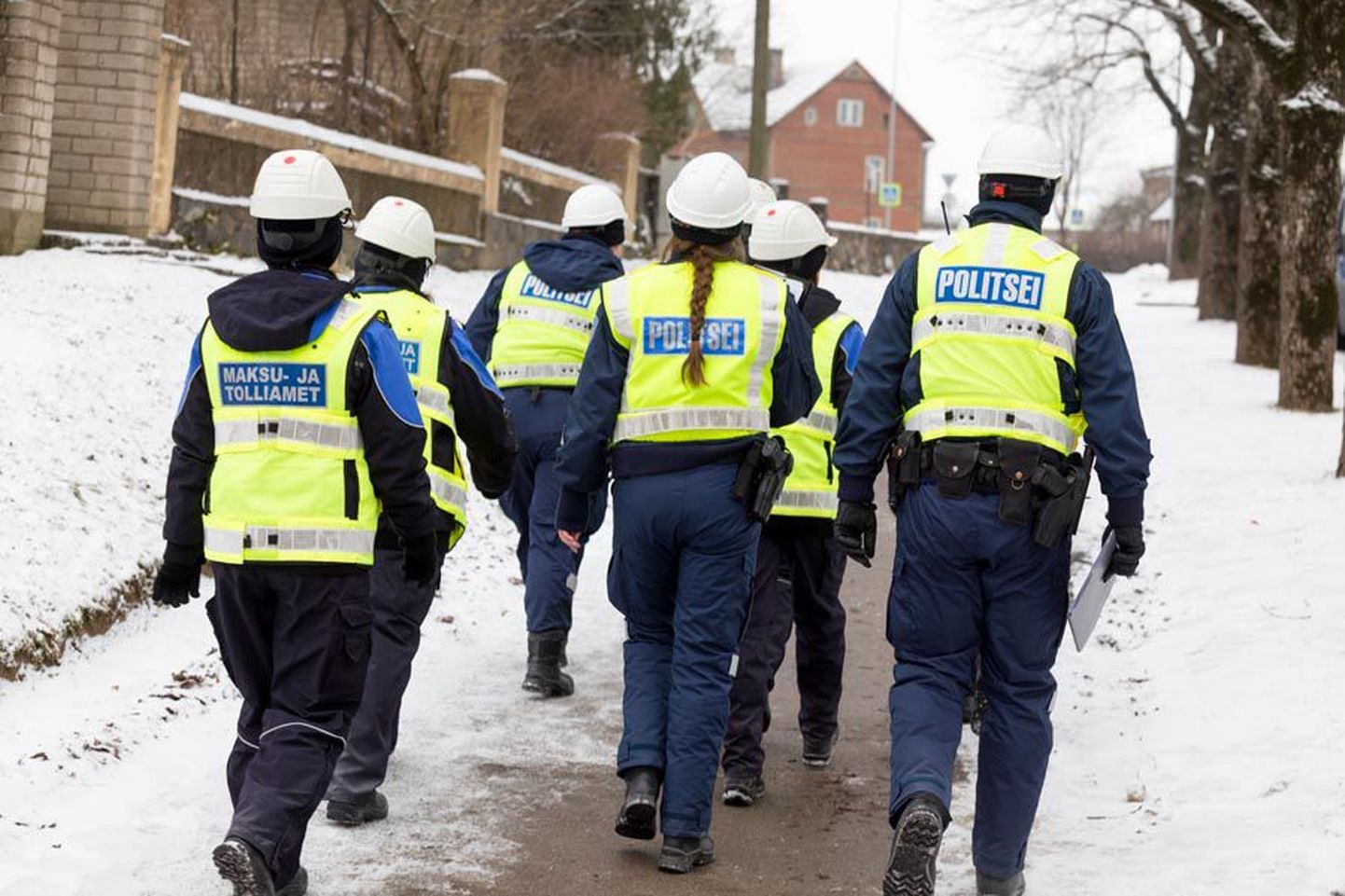 Politseiametnikud kontrollisid neljapäeva ennelõunal Viljandimaal ettevõtteid.