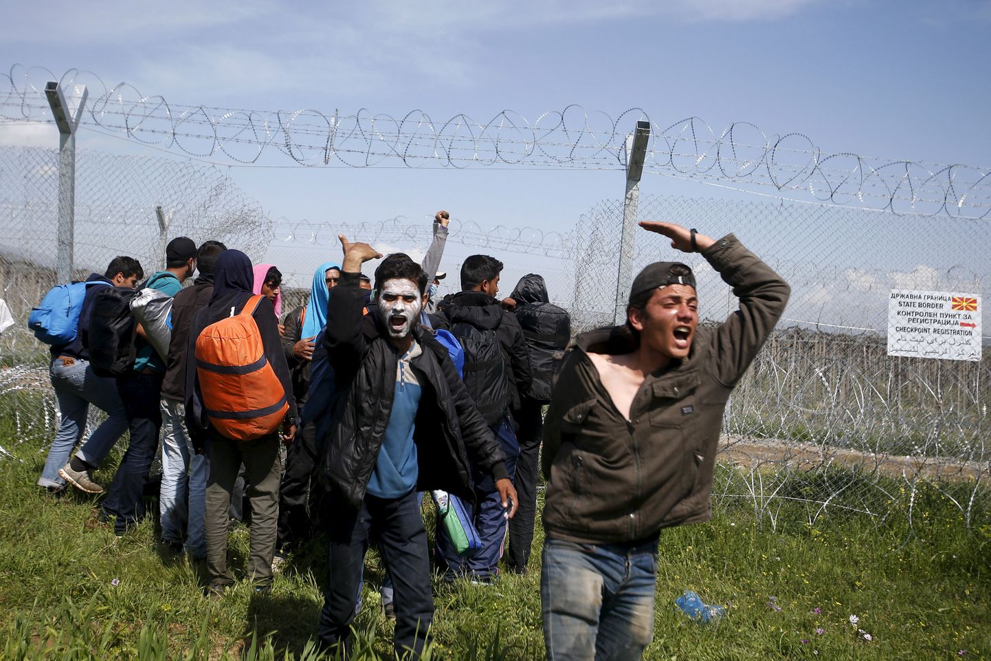 Migrandid üritasid tungida läbi Kreeka-Makedoonia piiritara