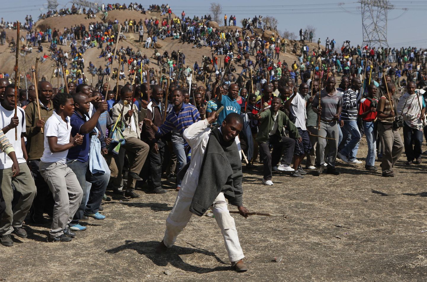 Lõuna-Aafrika Vabariigis protesteerivad kaevandustöölised.