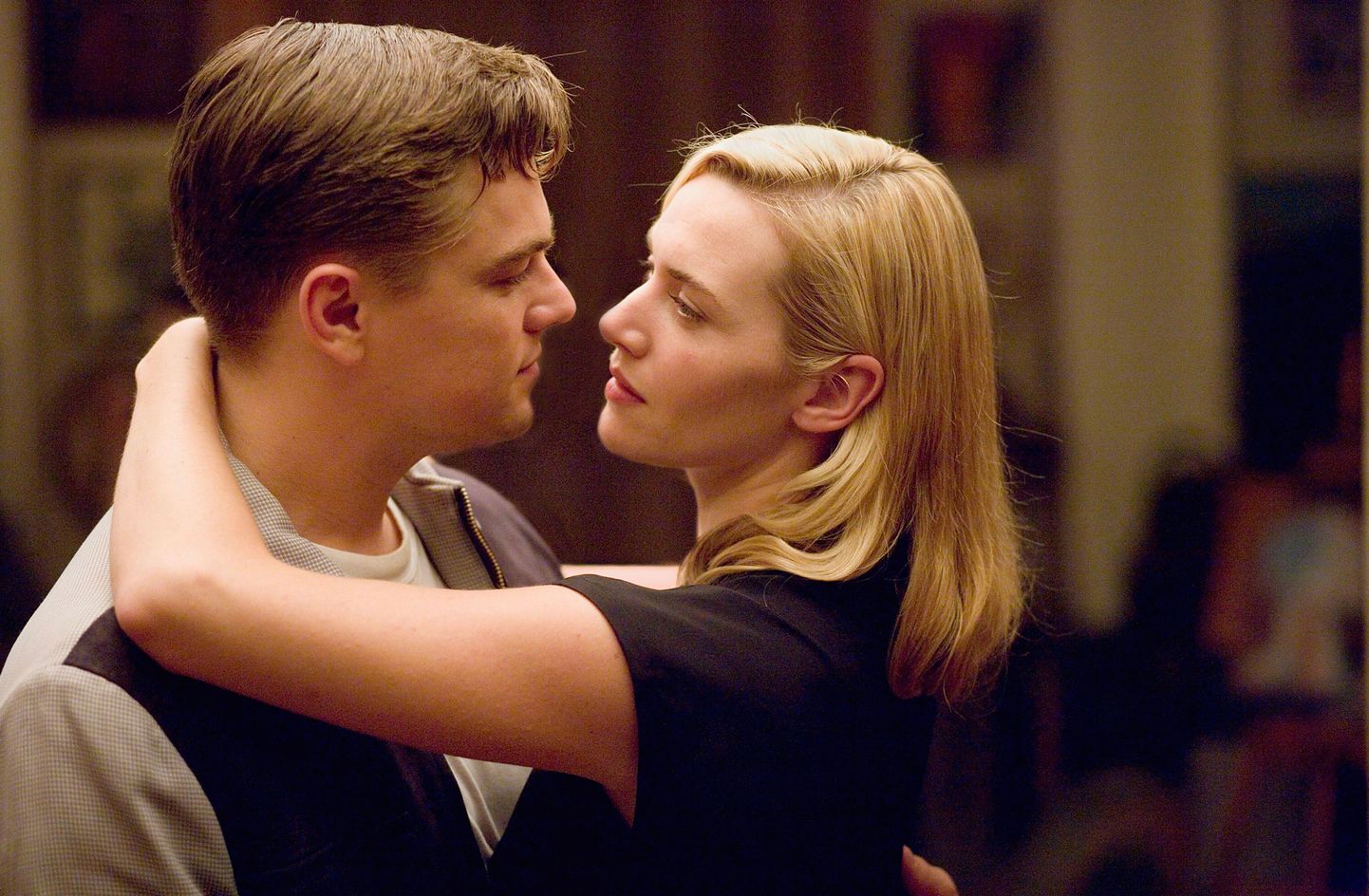 Leonardo DiCaprio ja Kate Winslet filmis «Mässajate tänav» («Revolutionary road»)