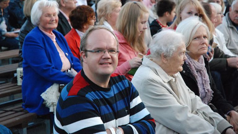 Diriģents Māris Sirmais 2011.gada augustā Rīgas svētku lielkoncertā Mežaparkā 