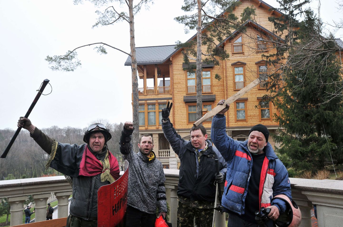 Ukrainlased uudistamas Viktor Janukovõtši luksuslikku elupaika