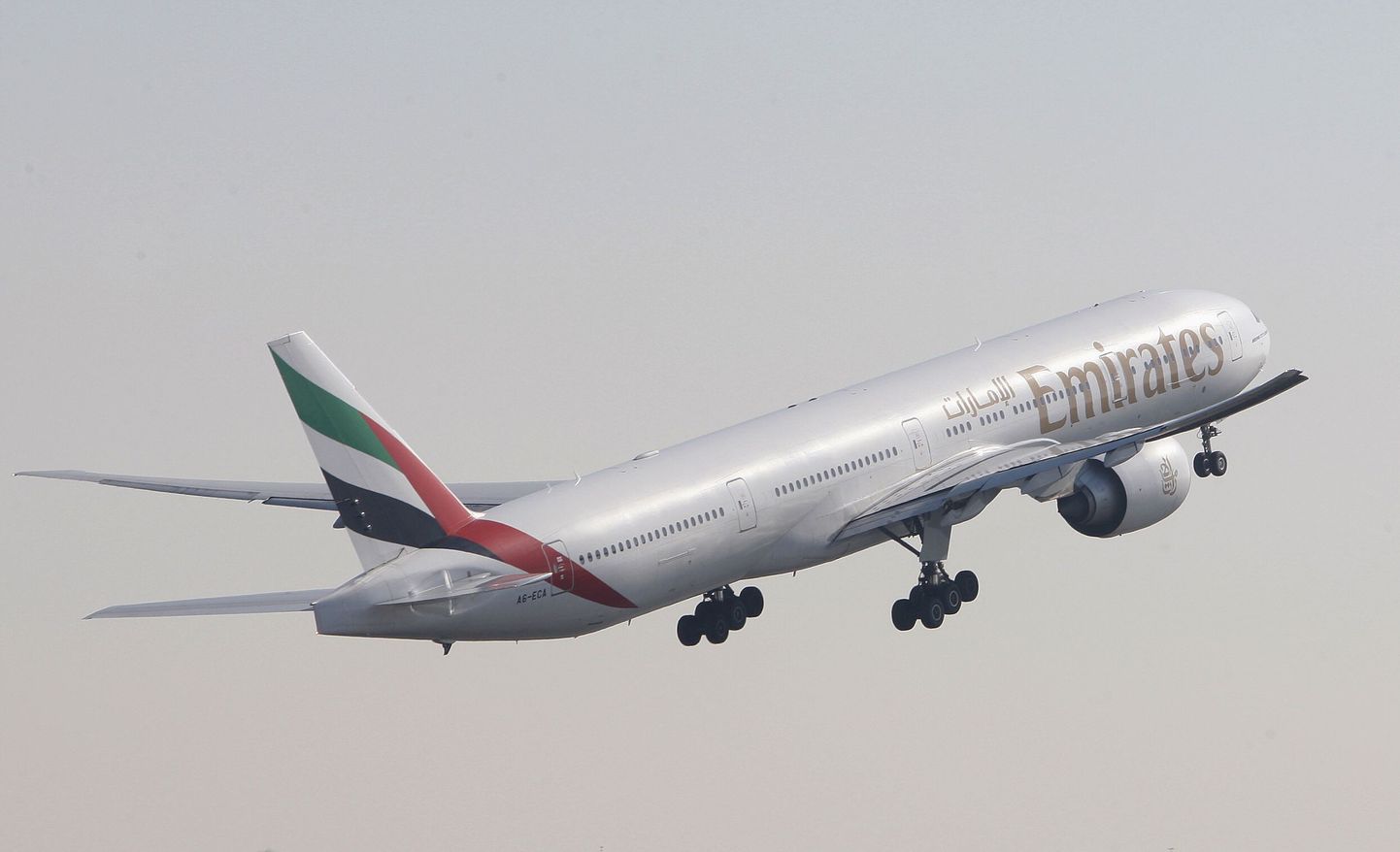Emirates Airlinesi Boeing 777-300.