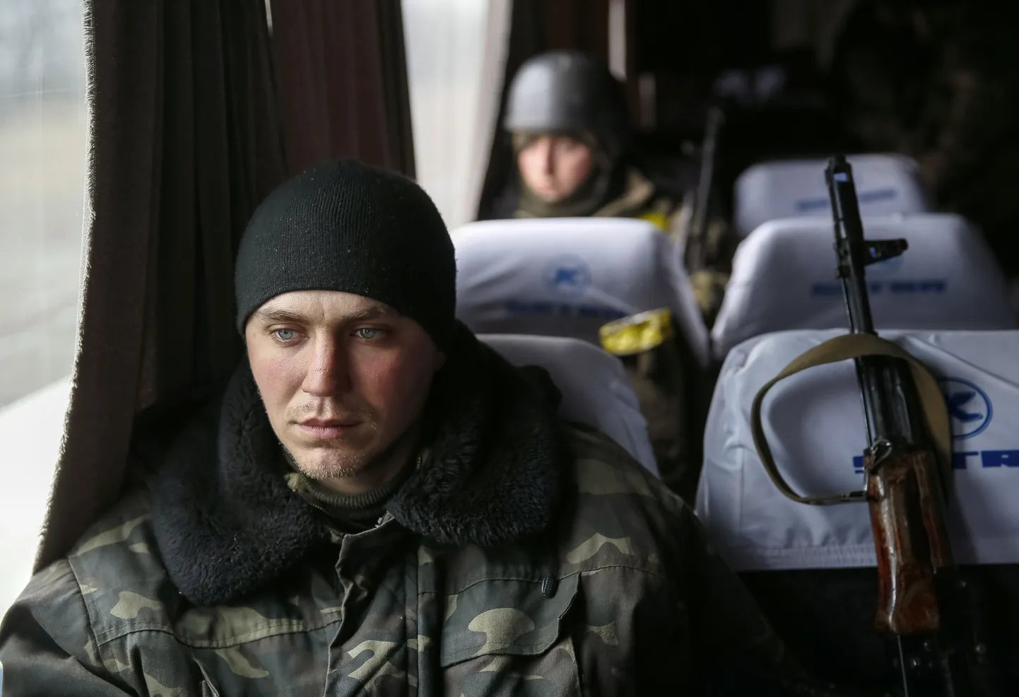 Debaltsevest koju sõitvad Ukraina sõdurid. Ukraina valitsusväed tõmbusid sel nädalal tagasi strateegilis tähtsusega Debaltsevest, kus võimutsevad niinimetatud venemeelsed separatistid.