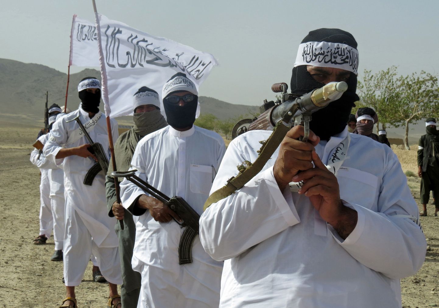 Бойцы движения "Талибан".
