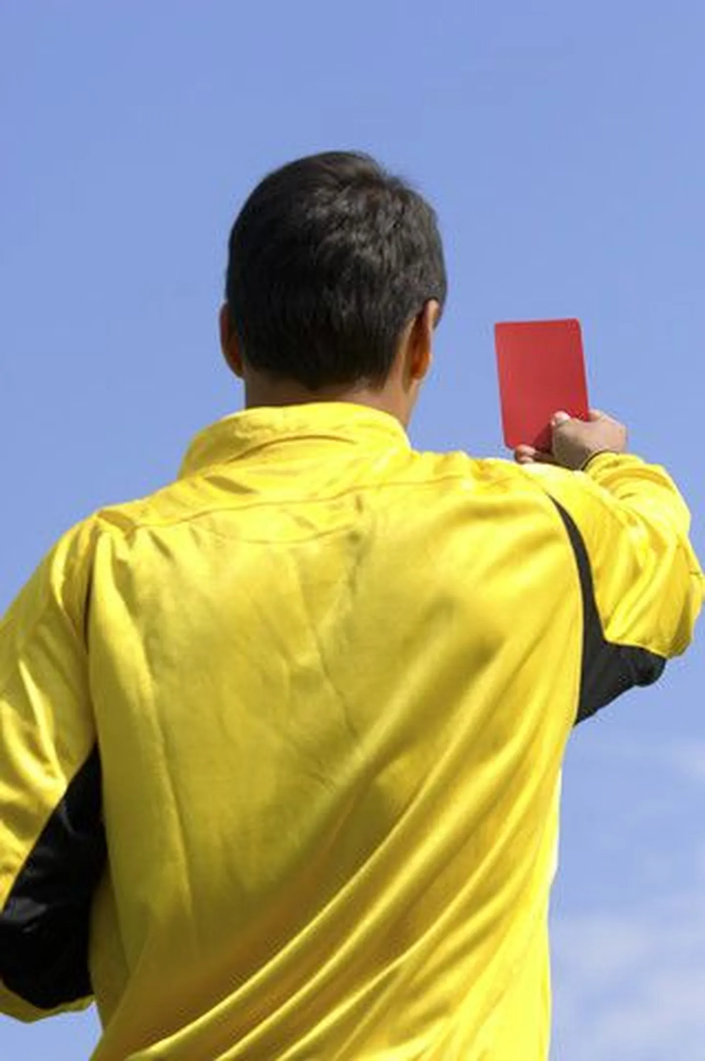 Jalgpallikohtunik punase kaardiga