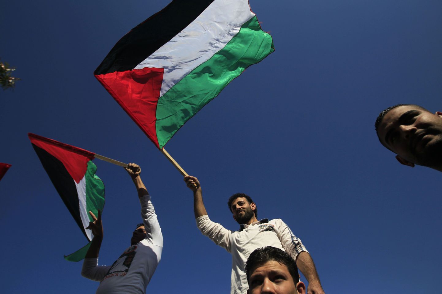 Palestiinlased oma lipuga