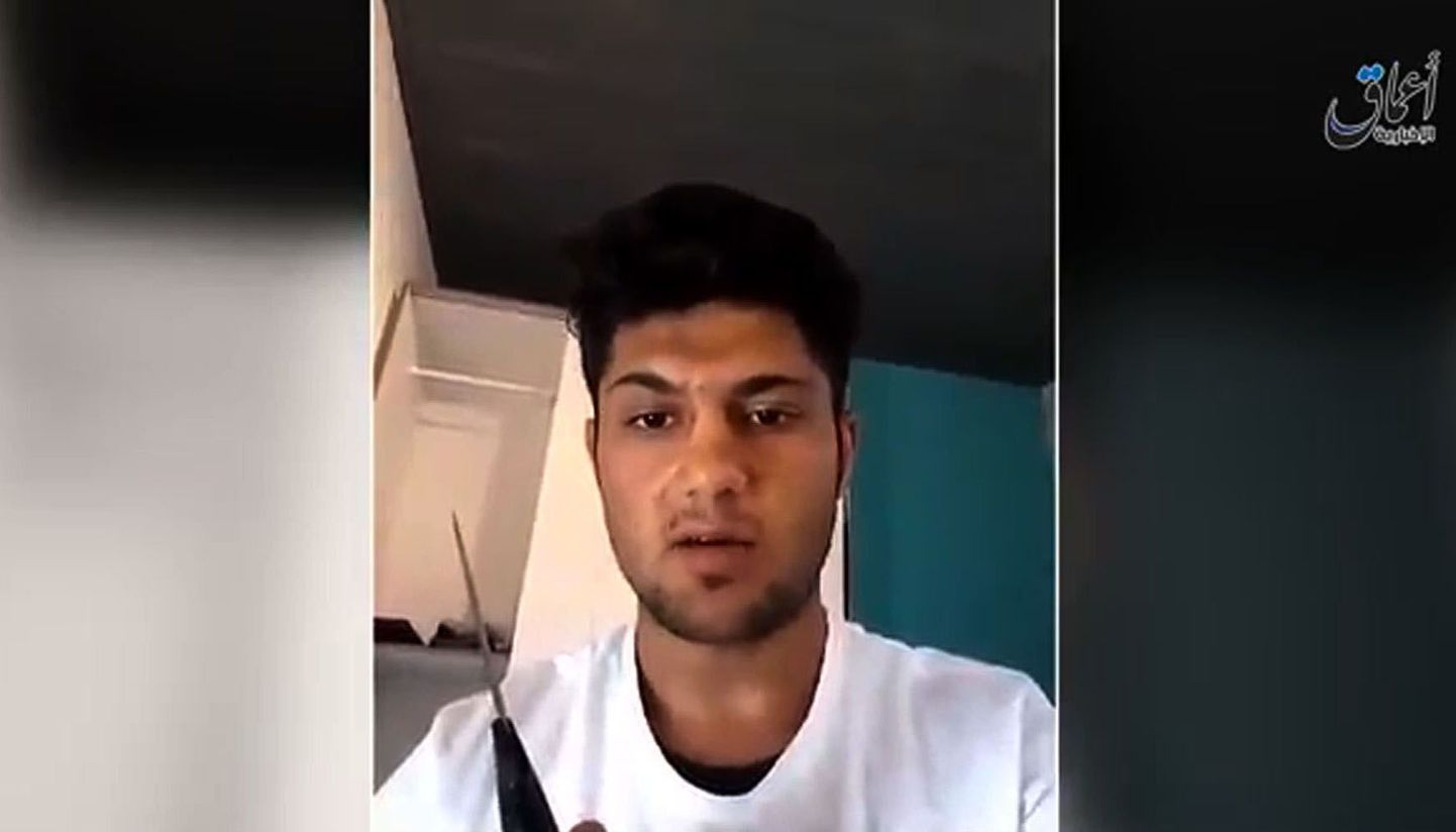 Pilt videost, kus afgaani nooruk esitles end kui kalifaadi sõdurit.