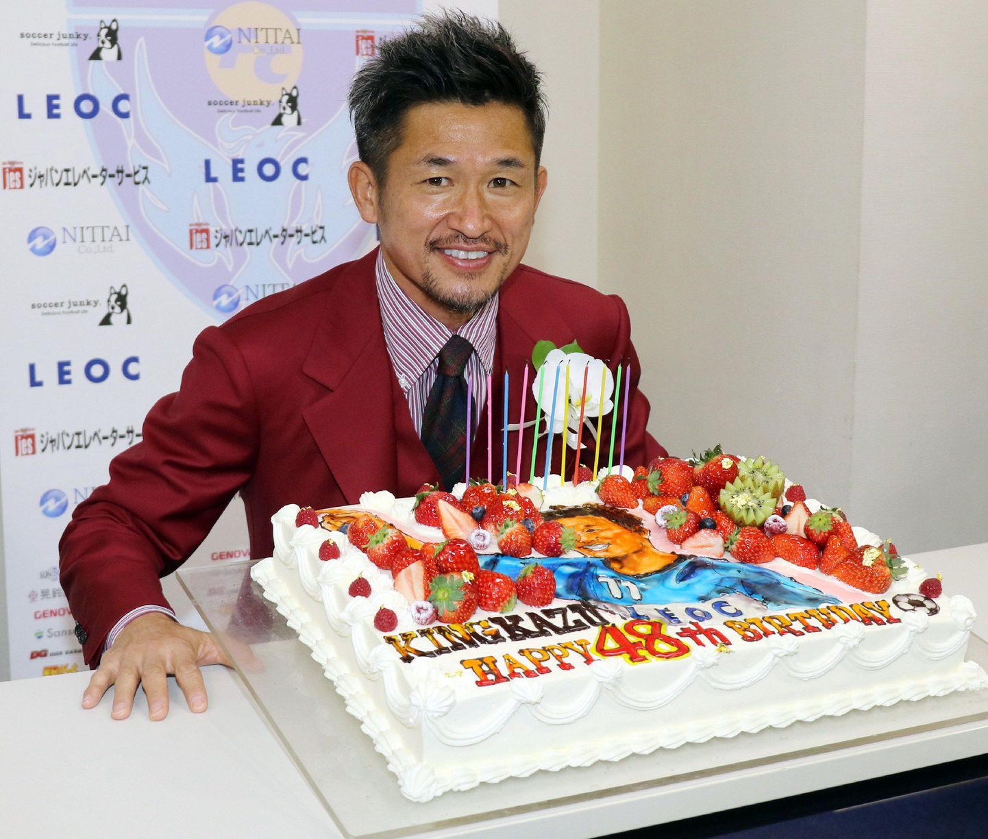 Казиоси Миура в феврале отметил 48-летие.