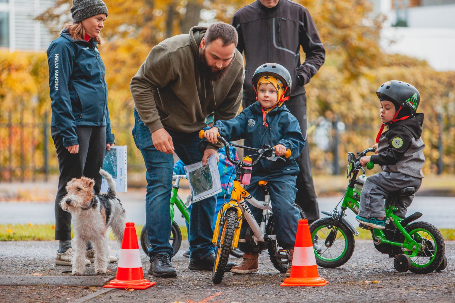 Esimesel Pärnumaa rattaorienteerumisel läksid esimesena rajale lapsed.