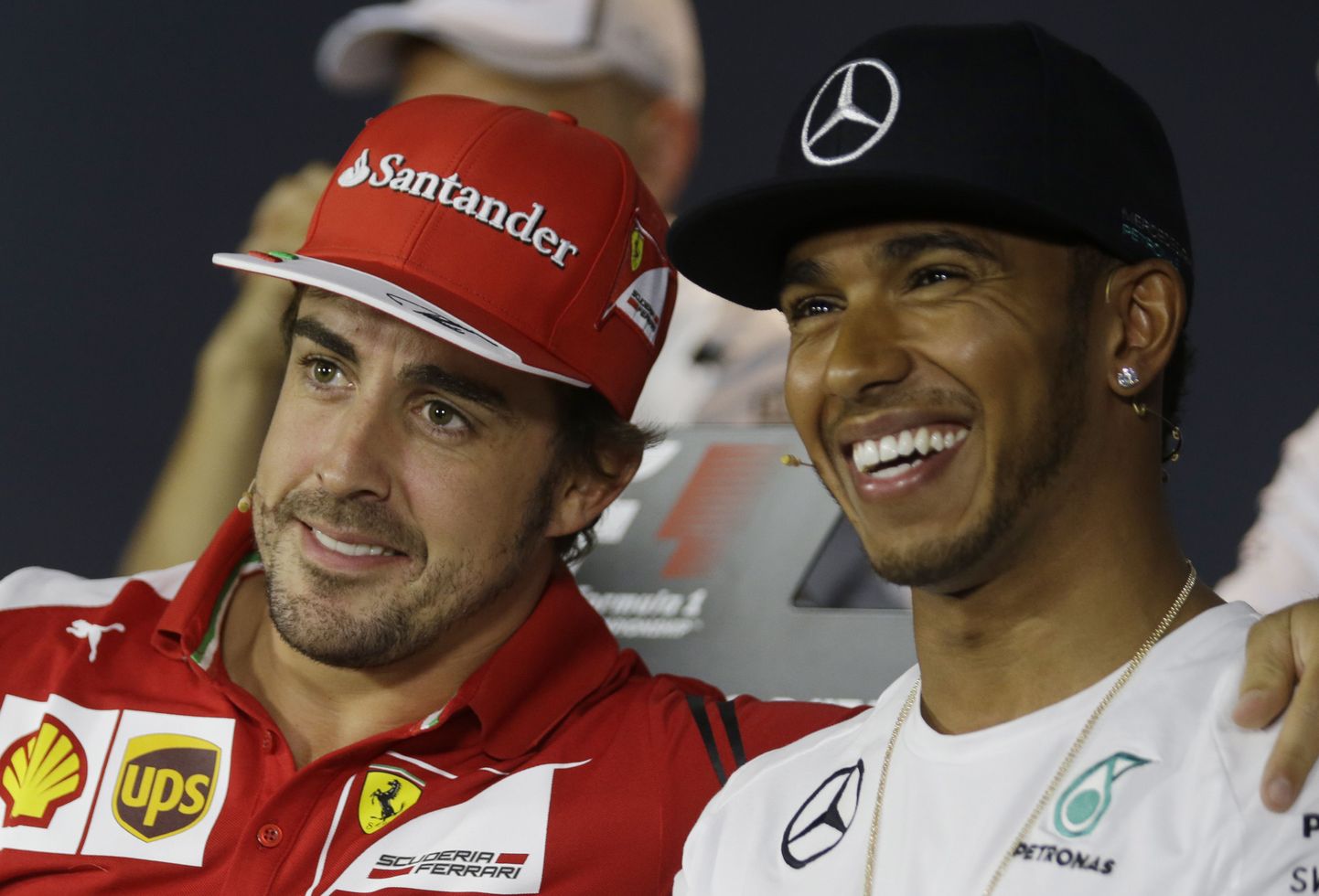 Fernando Alonso (vasakul) ja Lewis Hamilton.